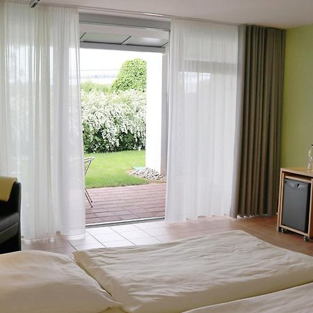 Seminarhotel In Der Manfred-Sauer-Stiftung Lobbach ภายนอก รูปภาพ